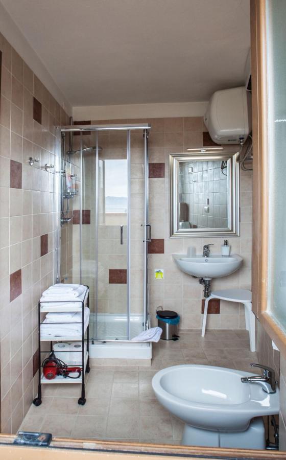 Studio Apartments Centro Storico Via Manno Cagliari Ngoại thất bức ảnh