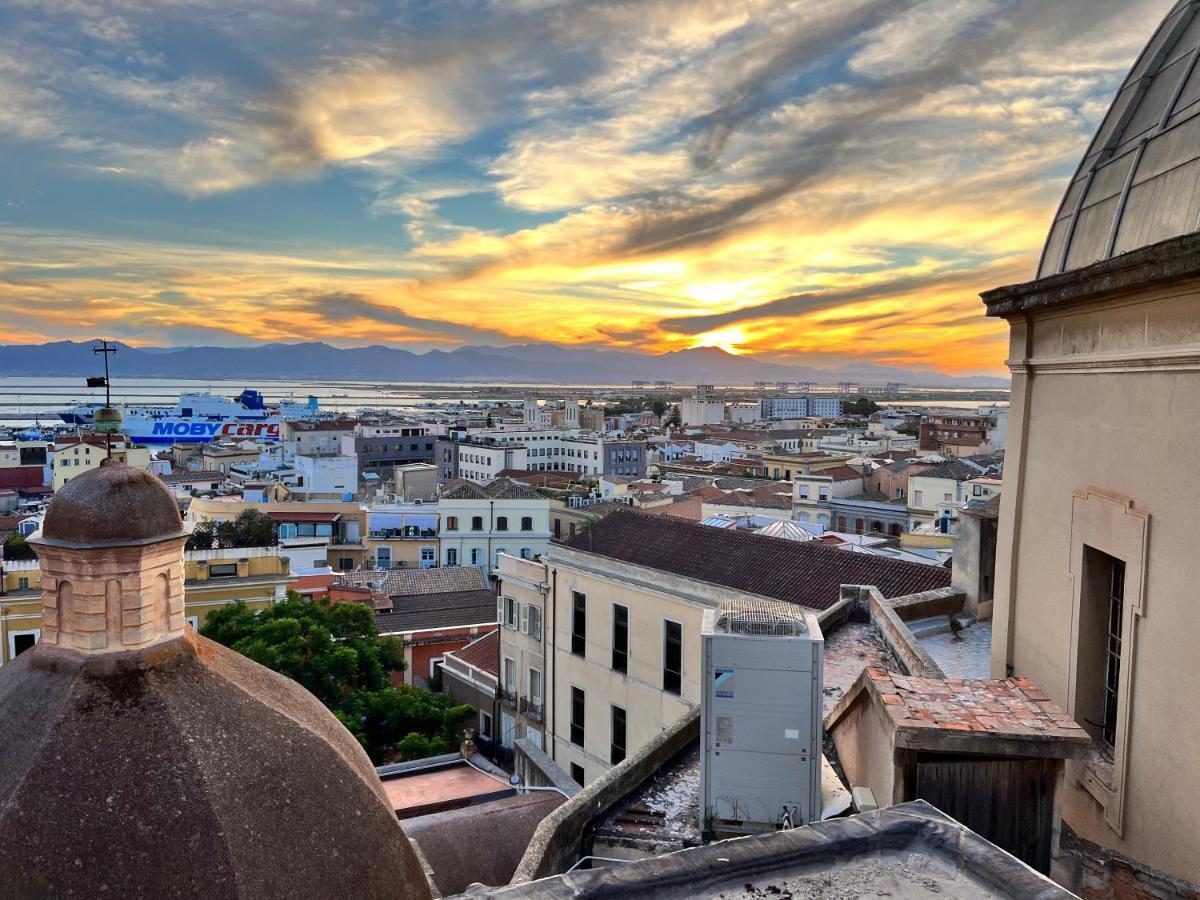 Studio Apartments Centro Storico Via Manno Cagliari Ngoại thất bức ảnh
