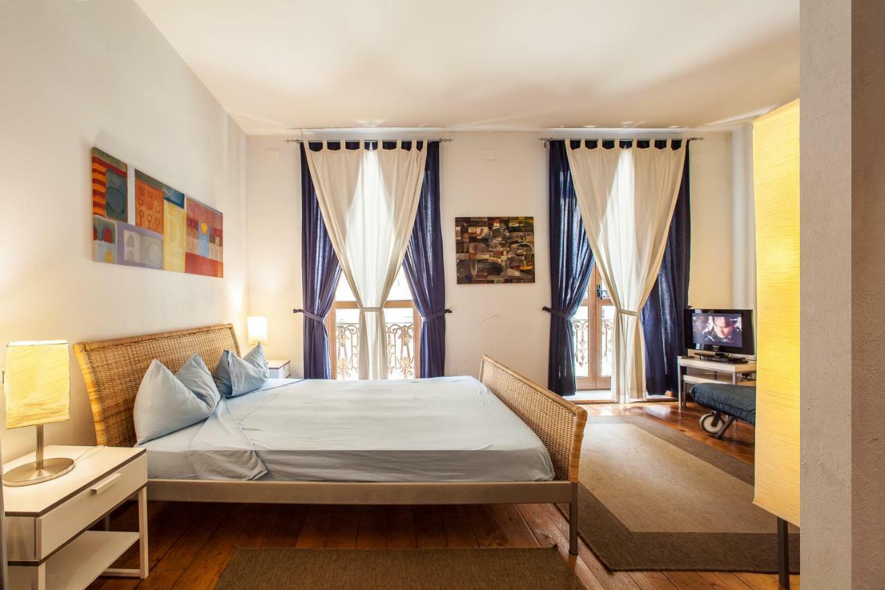 Studio Apartments Centro Storico Via Manno Cagliari Ngoại thất bức ảnh