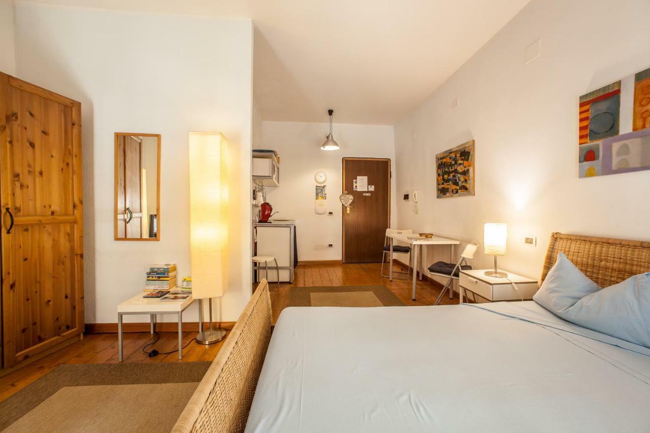 Studio Apartments Centro Storico Via Manno Cagliari Ngoại thất bức ảnh
